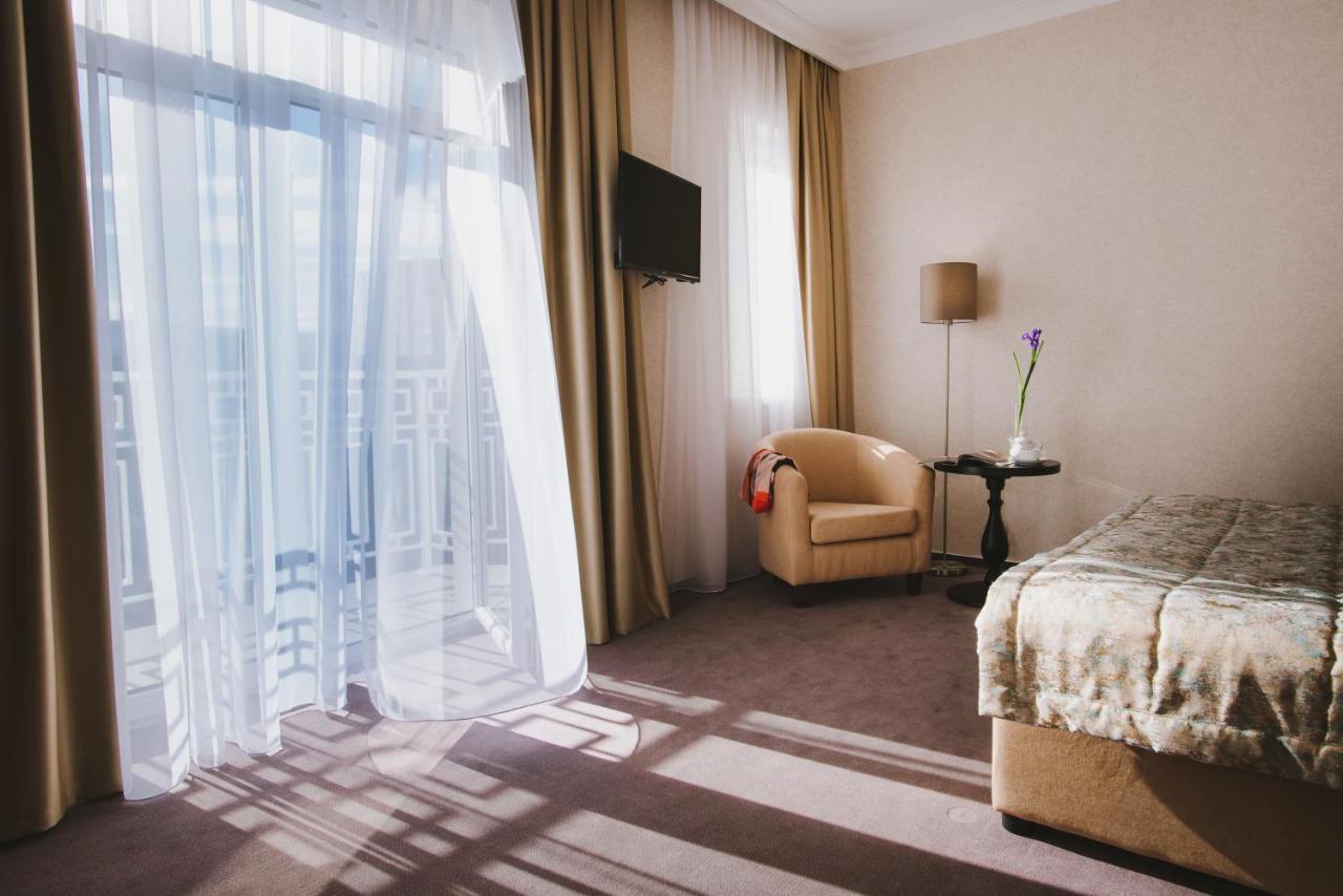 Hotel Alkor Truskavets Luaran gambar