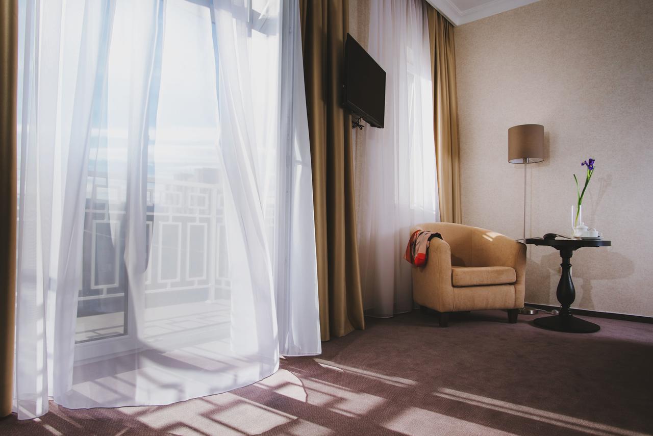 Hotel Alkor Truskavets Luaran gambar