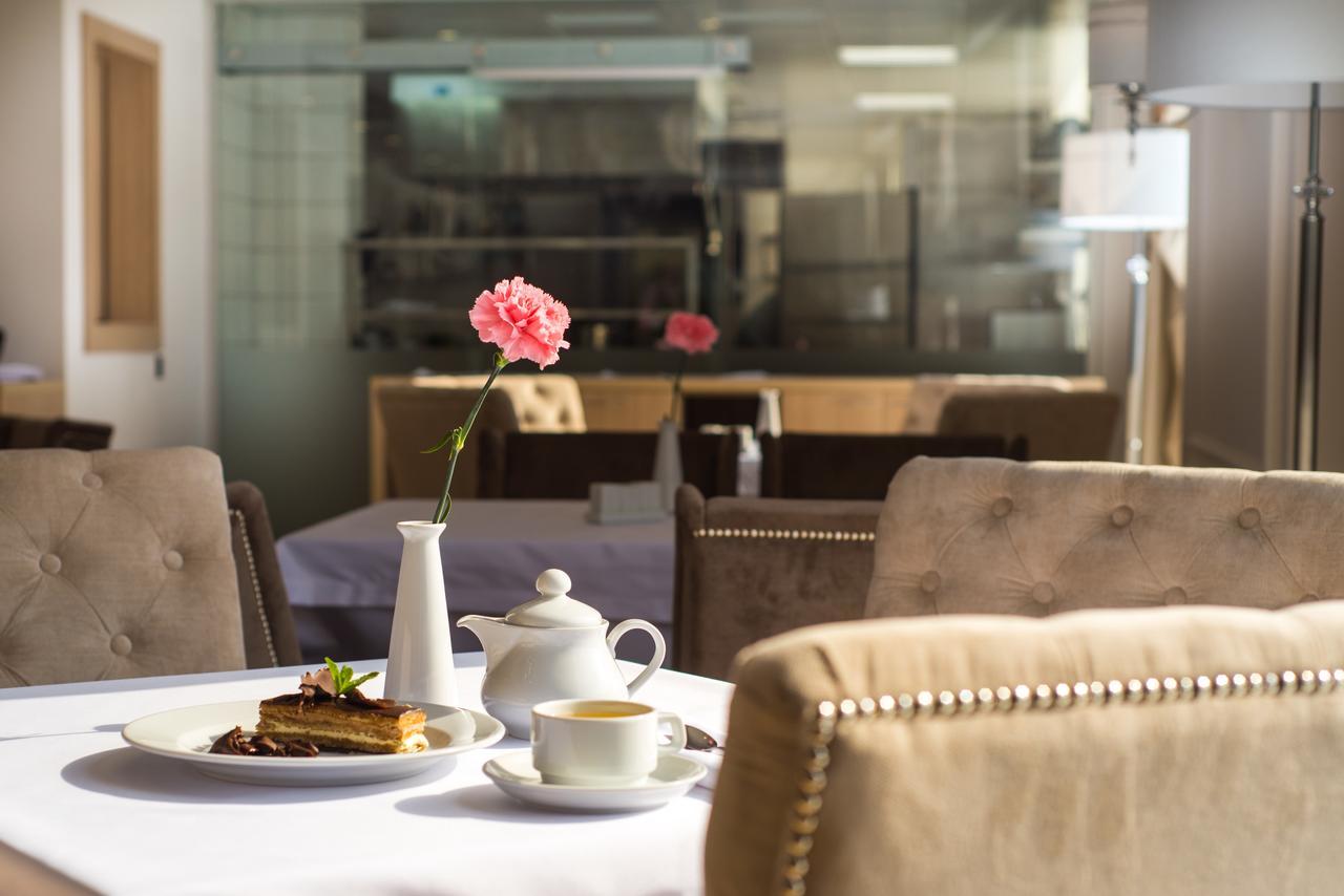 Hotel Alkor Truskavets Luaran gambar