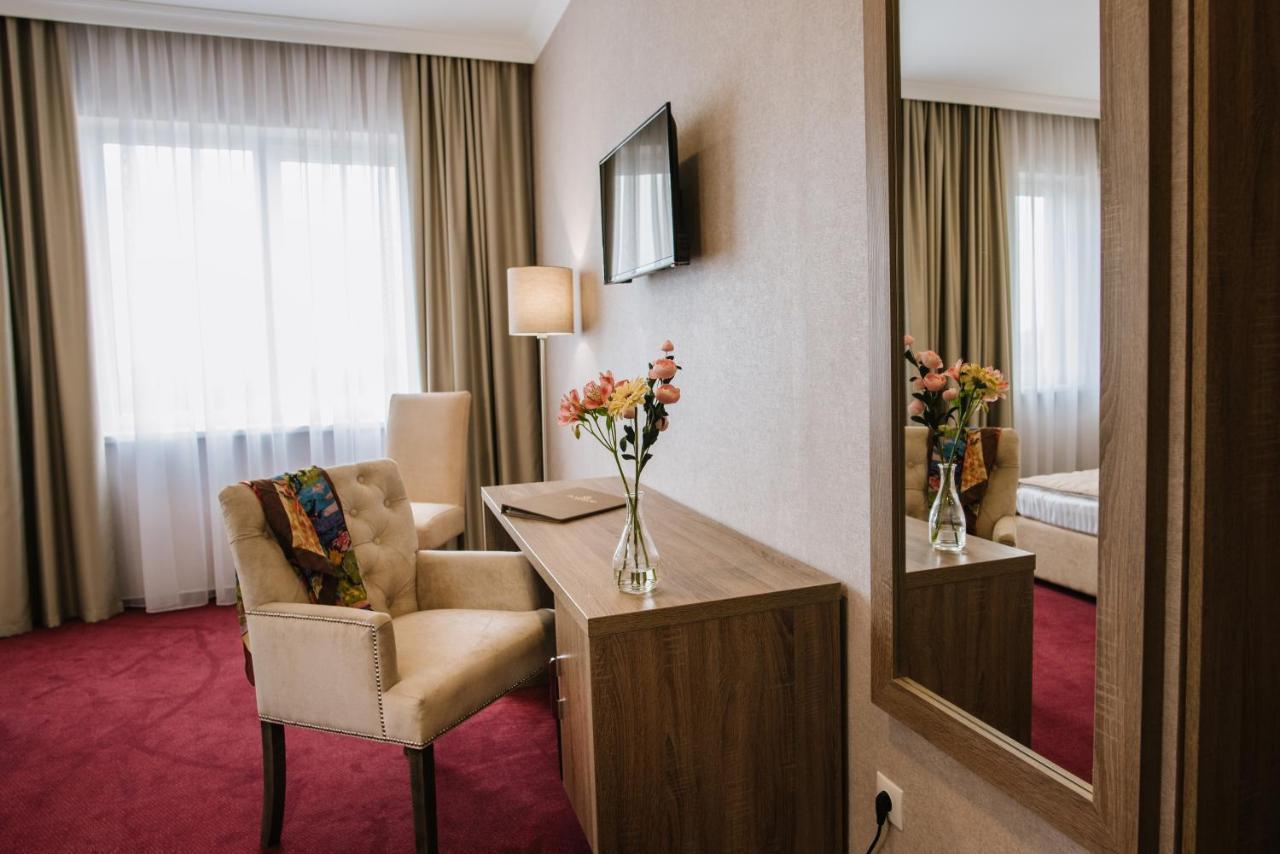 Hotel Alkor Truskavets Luaran gambar