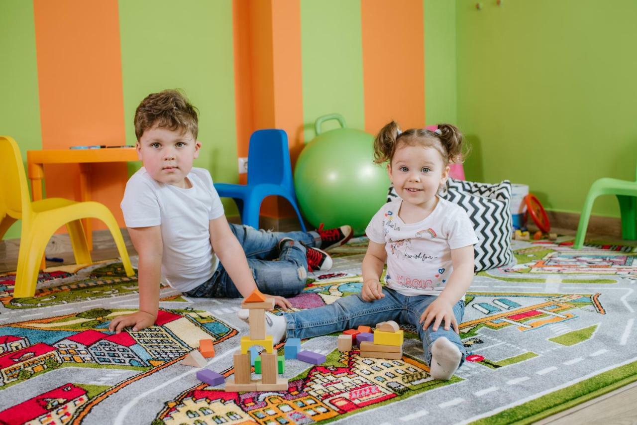 Hotel Alkor Truskavets Luaran gambar