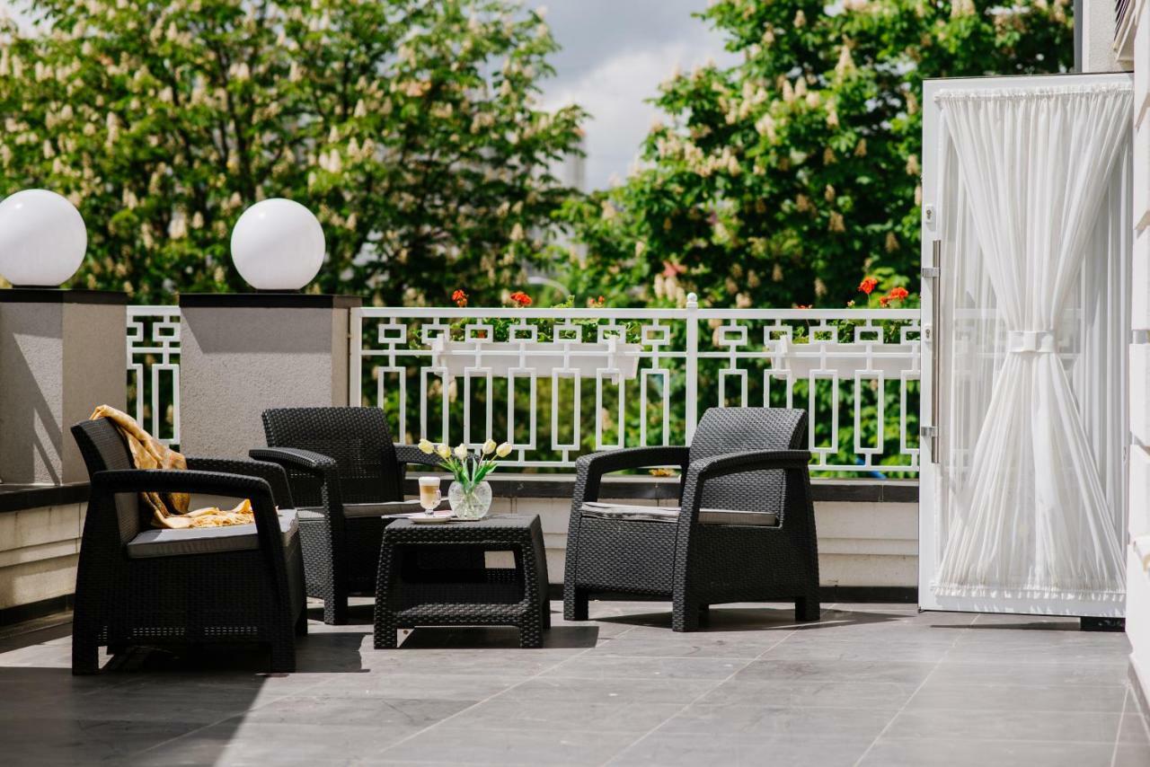 Hotel Alkor Truskavets Luaran gambar